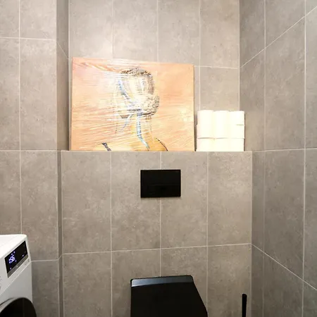 Apartment Beautiful Urban Oasis Vilnius