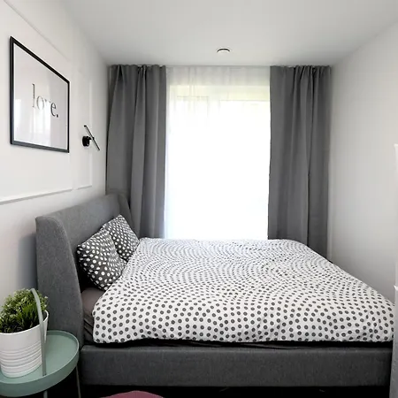 Beautiful Urban Oasis Apartment